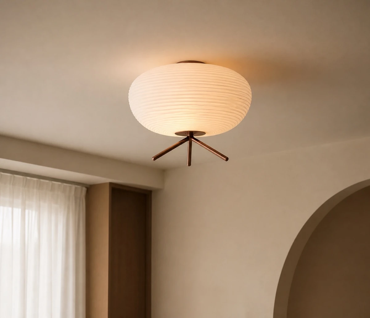 Ribbed Oval Tripod Lamp