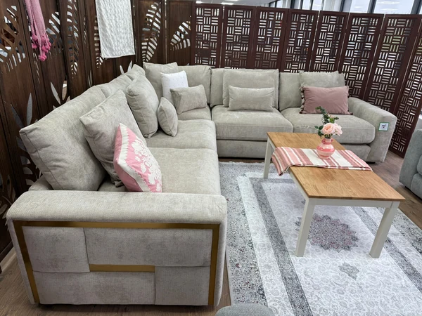 Jupiter Sofa, view 3