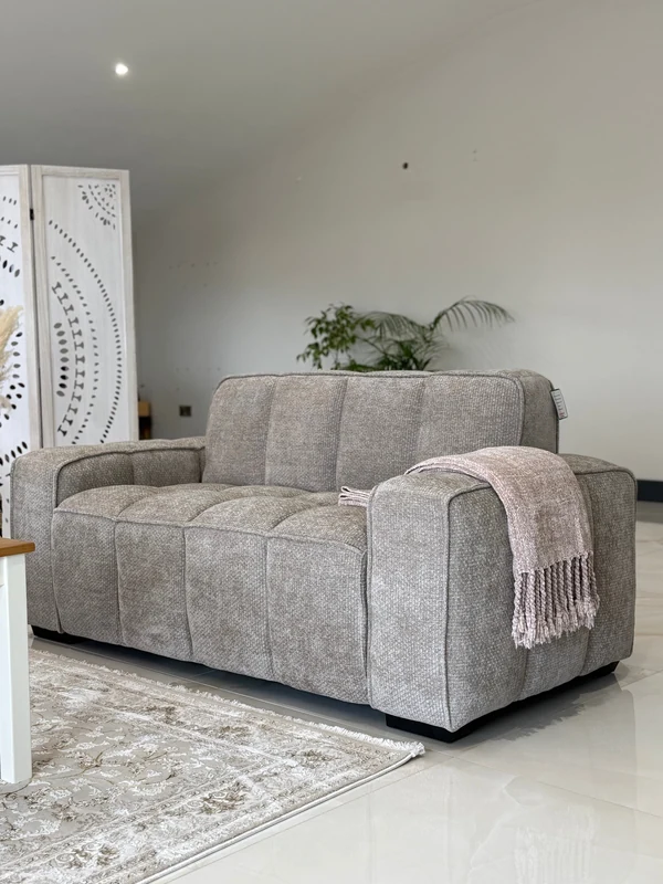 Paris Sofa, view 4